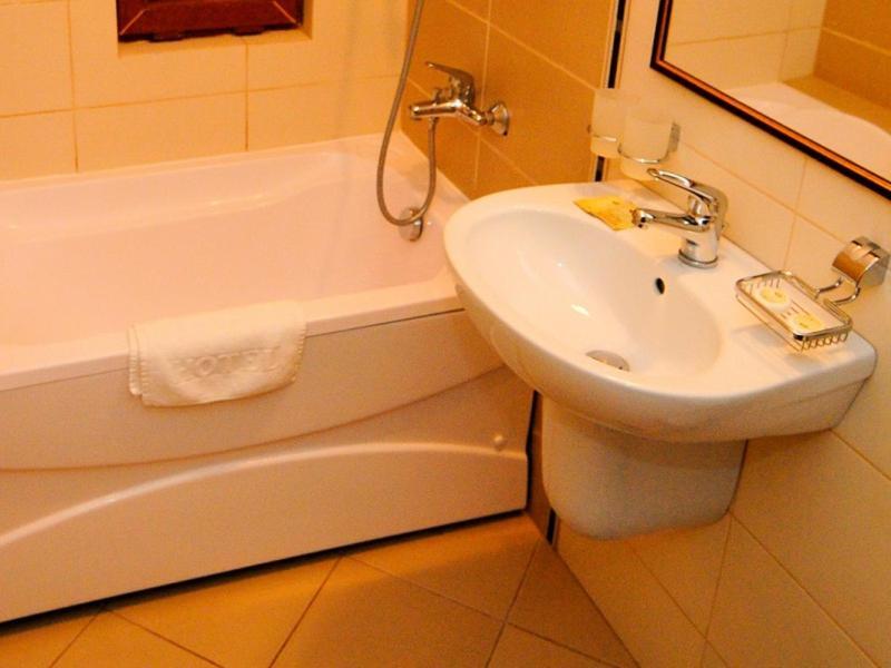 Hotel Termal Geoagiu Bai Bagian luar foto