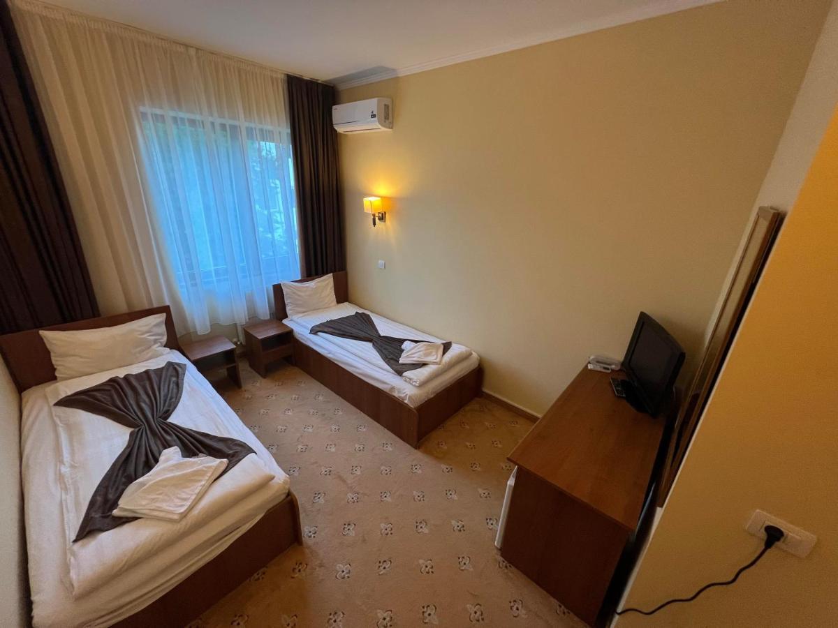 Hotel Termal Geoagiu Bai Bagian luar foto